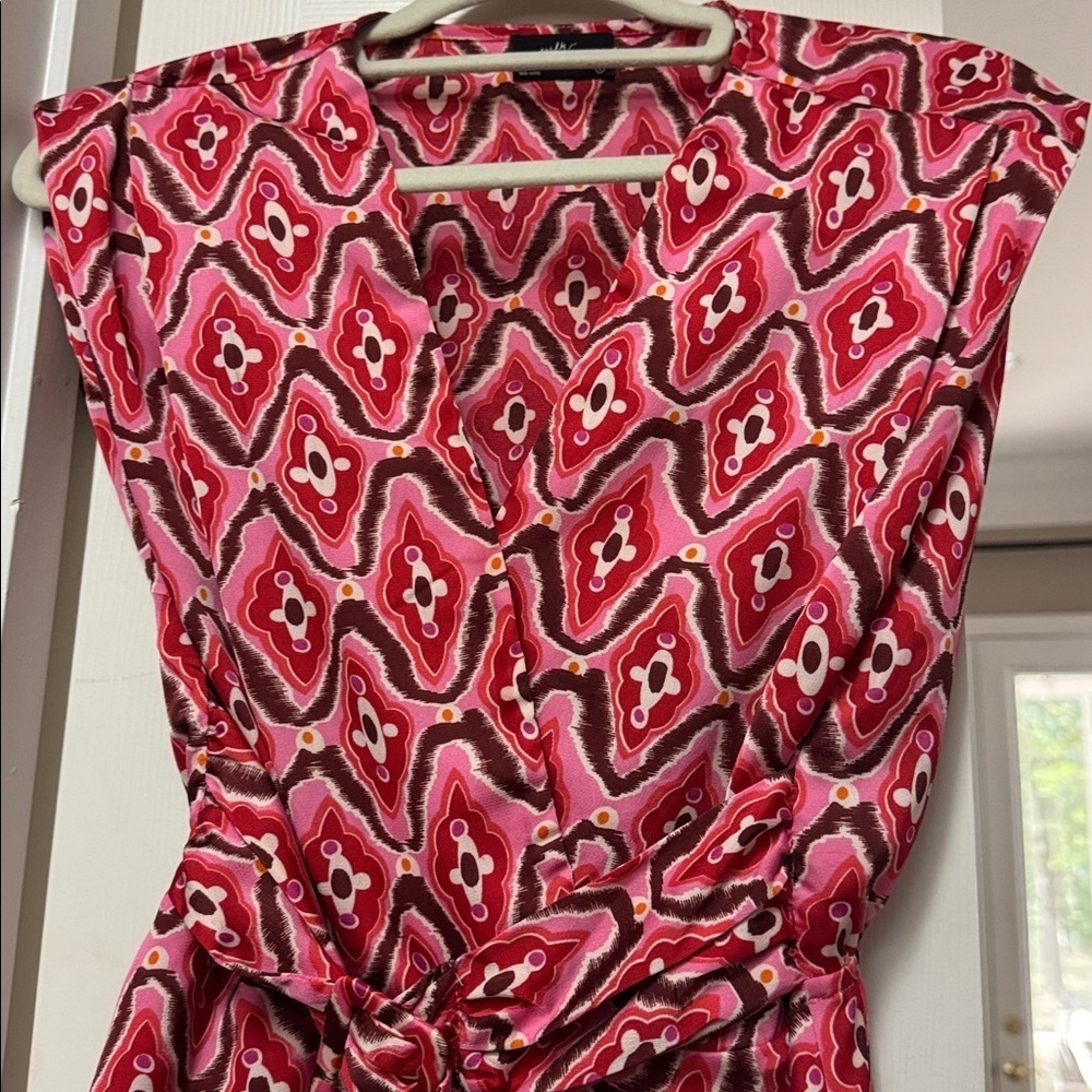 Women's Top - Picture 2 of 4